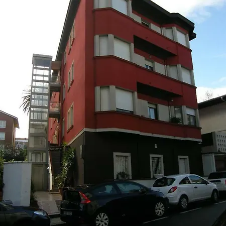 Apartamento Reformado A 5' De La Playa Arrigunaga Apartment *